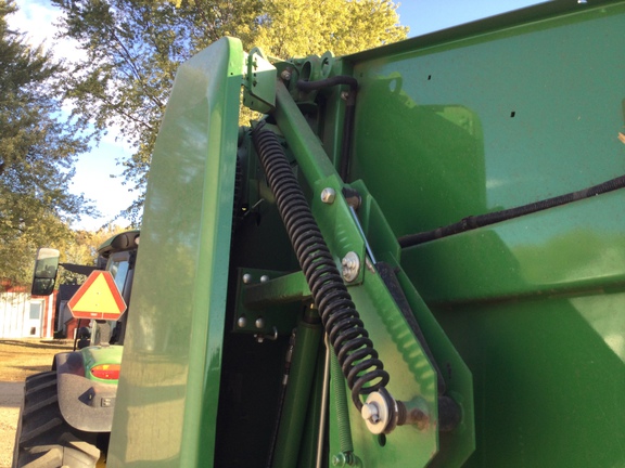 2023 John Deere 560M Baler/Round
