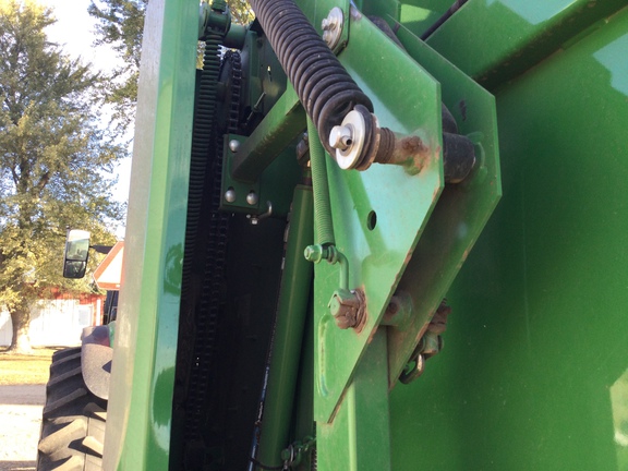 2023 John Deere 560M Baler/Round