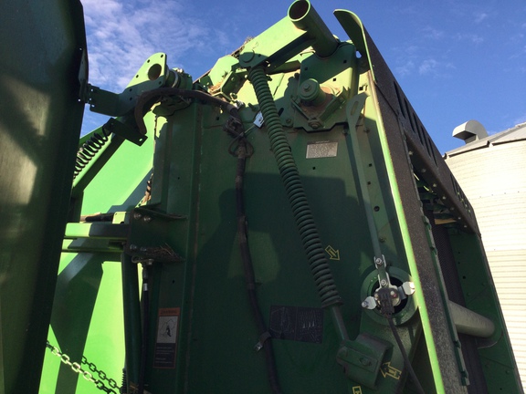 2023 John Deere 560M Baler/Round