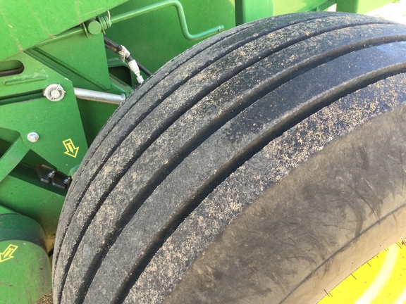 2023 John Deere 560M Baler/Round