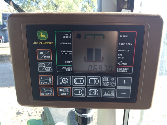 2023 John Deere 560M Baler/Round