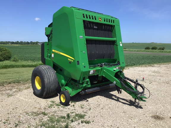2023 John Deere 560M Baler/Round