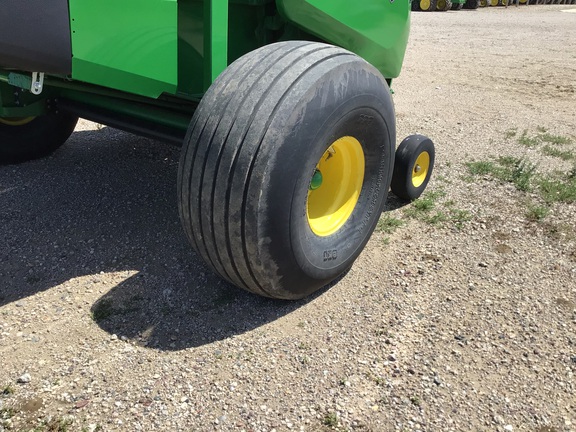 2023 John Deere 560M Baler/Round