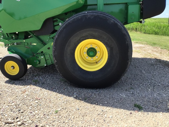 2023 John Deere 560M Baler/Round