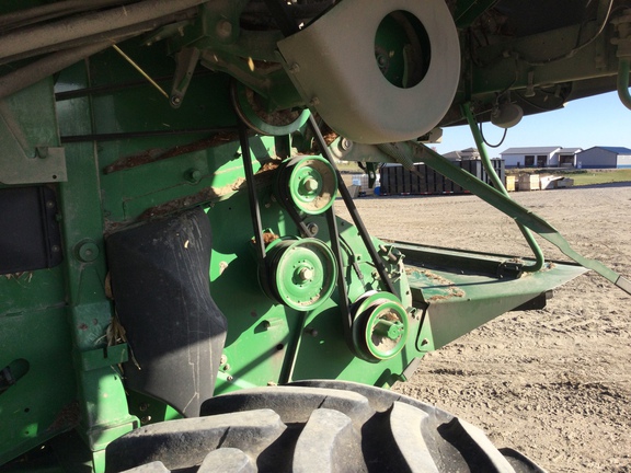 2007 John Deere 9560 STS Combine