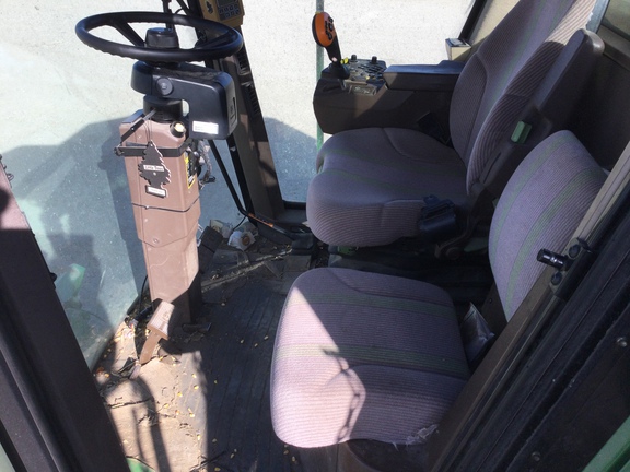 2007 John Deere 9560 STS Combine