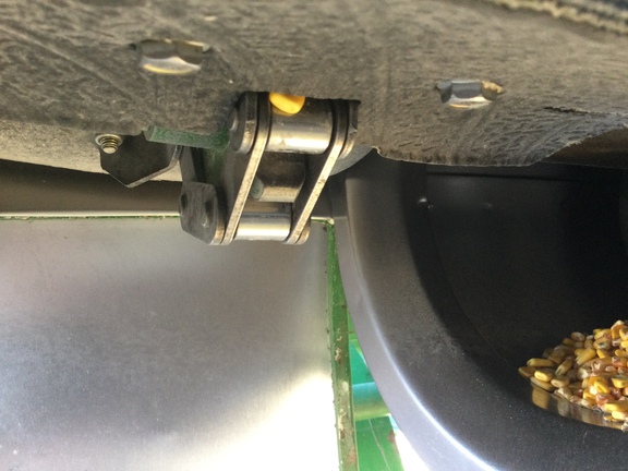 2007 John Deere 9560 STS Combine