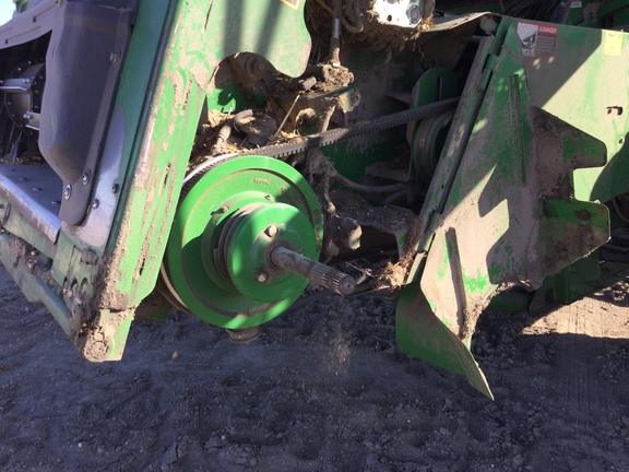 2007 John Deere 9560 STS Combine