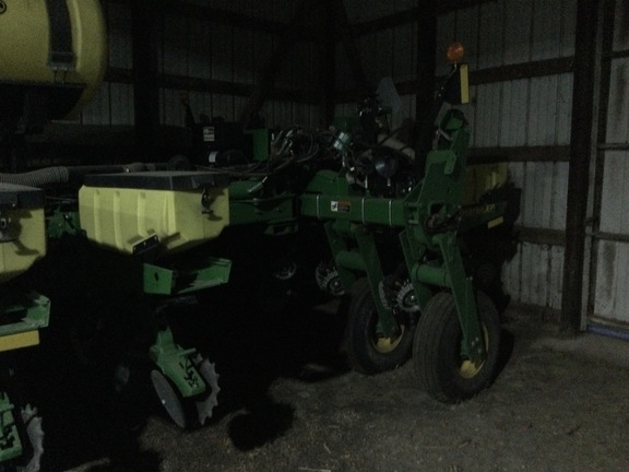 2013 John Deere 1770NT Planter