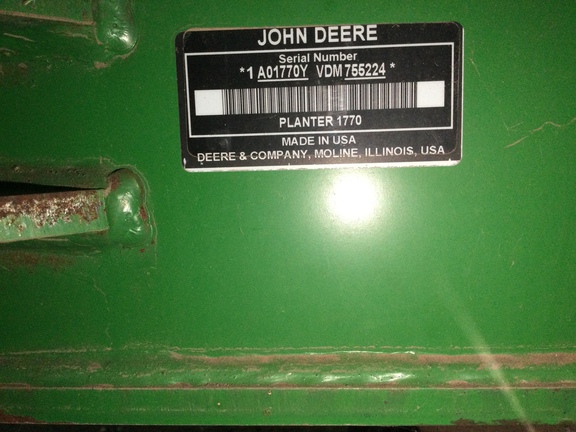 2013 John Deere 1770NT Planter