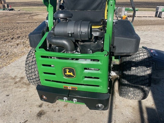 2024 John Deere Z950R Mower/Zero Turn