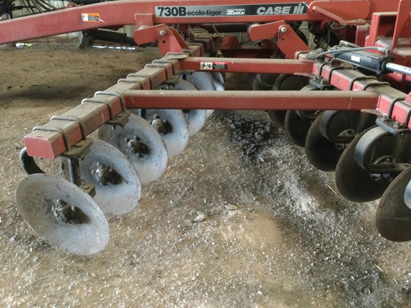 Case IH 730B Disk Ripper
