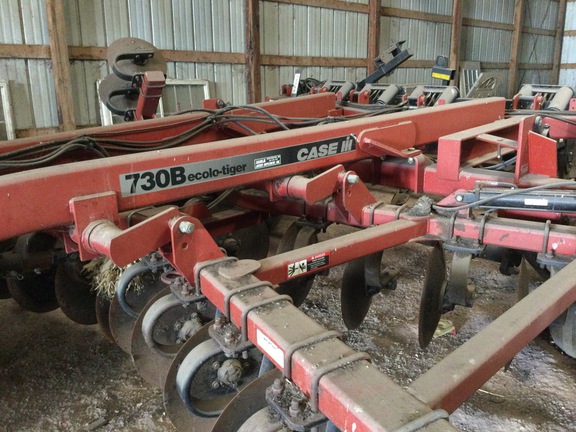 Case IH 730B Disk Ripper