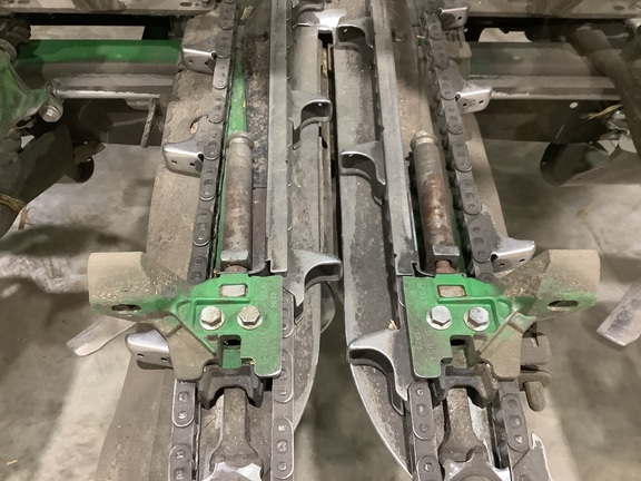 2021 John Deere C8R Header Corn Head