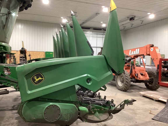 2021 John Deere C8R Header Corn Head