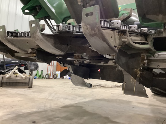 2021 John Deere C8R Header Corn Head