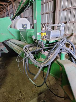 1998 John Deere 1770 Planter