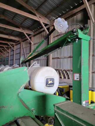 1998 John Deere 1770 Planter