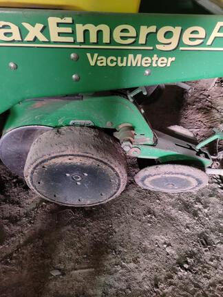 1998 John Deere 1770 Planter