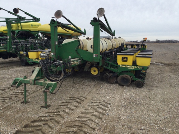 1998 John Deere 1770 Planter
