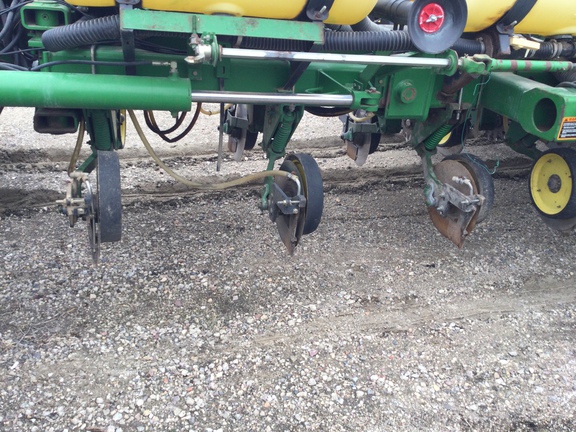 1998 John Deere 1770 Planter
