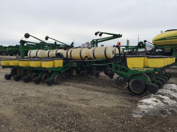 1998 John Deere 1770 Planter