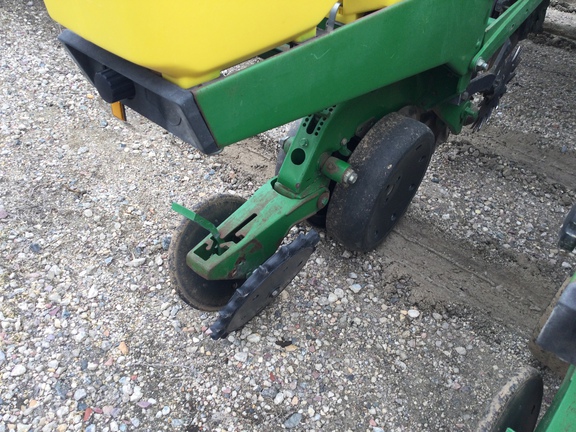 1998 John Deere 1770 Planter