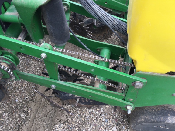 1998 John Deere 1770 Planter