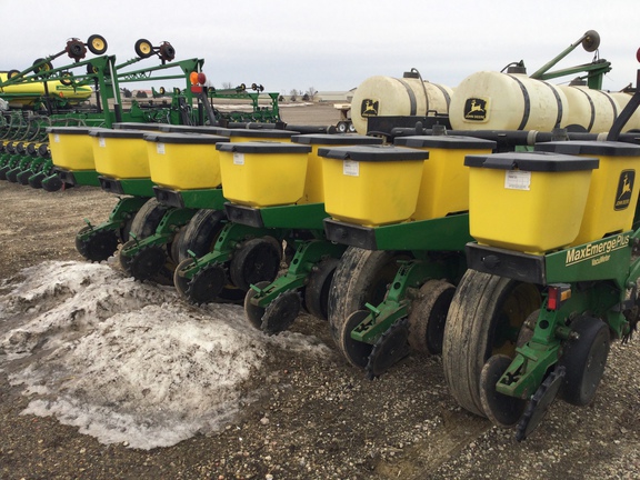 1998 John Deere 1770 Planter