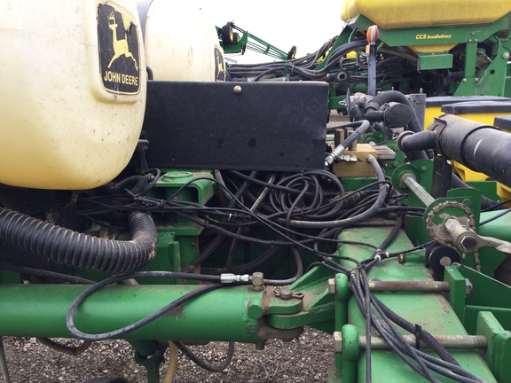 1998 John Deere 1770 Planter