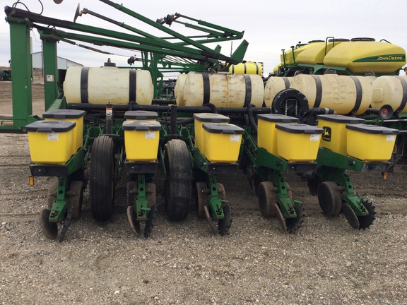 1998 John Deere 1770 Planter