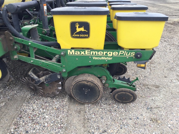 1998 John Deere 1770 Planter