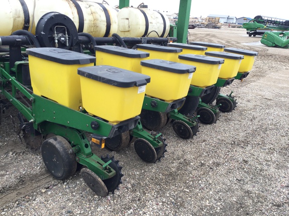 1998 John Deere 1770 Planter