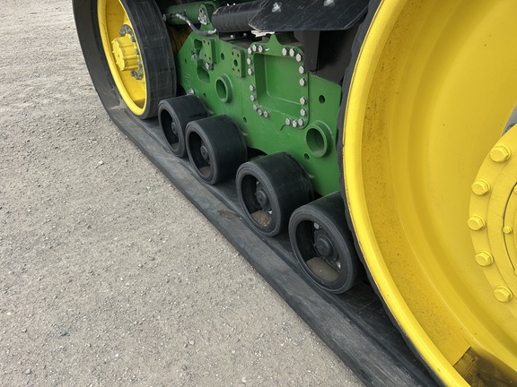 2025 John Deere 9RT 590 Tractor Rubber Track