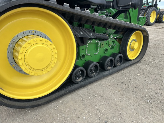2025 John Deere 9RT 590 Tractor Rubber Track