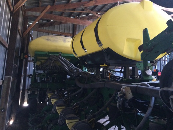 2010 John Deere 1770NT CCS Planter