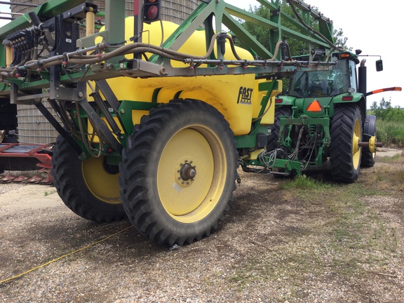 2010 Fast Distributing 9613 Sprayer