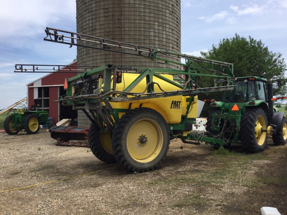 2010 Fast Distributing 9613 Sprayer