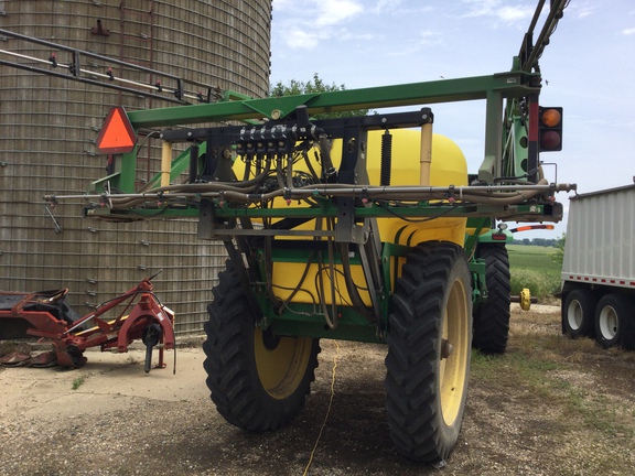 2010 Fast Distributing 9613 Sprayer