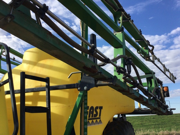 2010 Fast Distributing 9613 Sprayer