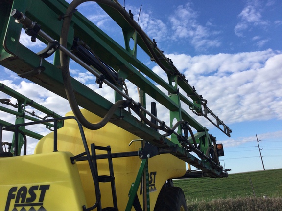 2010 Fast Distributing 9613 Sprayer