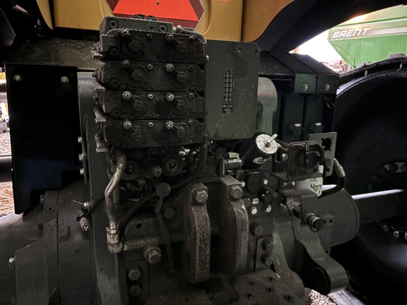 2010 Challenger MT765C Tractor Rubber Track