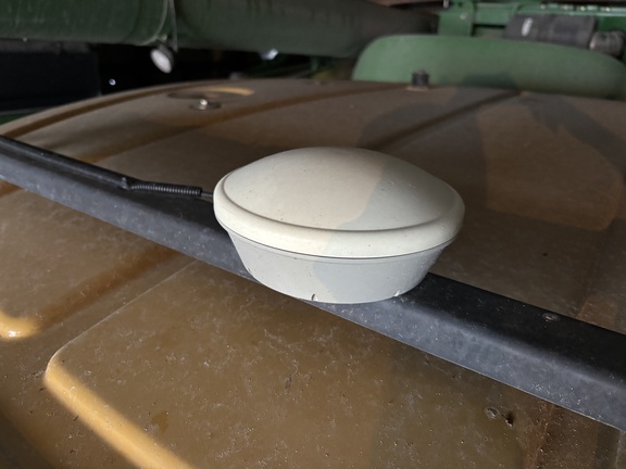 2010 Challenger MT765C Tractor Rubber Track