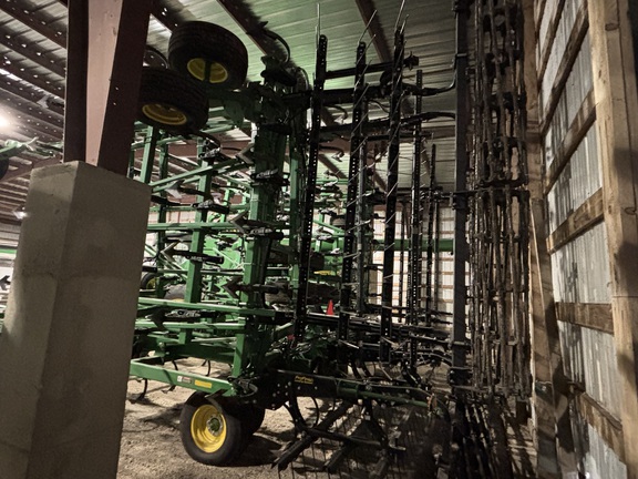 2021 John Deere 2230FH Field Cultivator