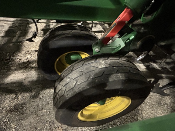 2021 John Deere 2230FH Field Cultivator