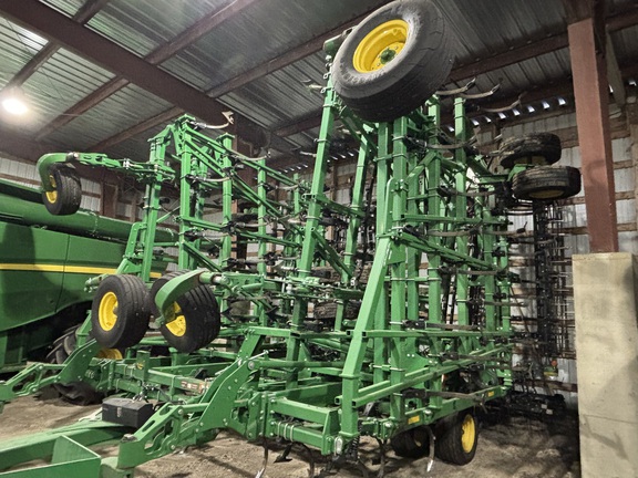 2021 John Deere 2230FH Field Cultivator