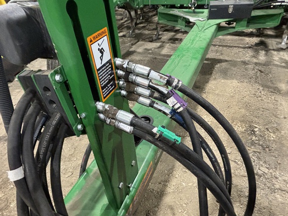 2021 John Deere 2230FH Field Cultivator