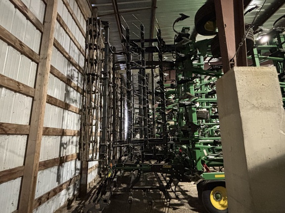 2021 John Deere 2230FH Field Cultivator