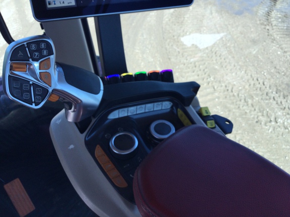 2022 Case IH Steiger 470 AFS Row Tractor Rubber Track