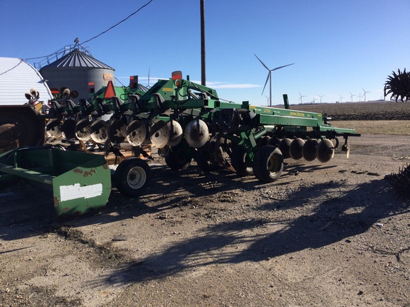 2012 John Deere 2700 Disk Ripper